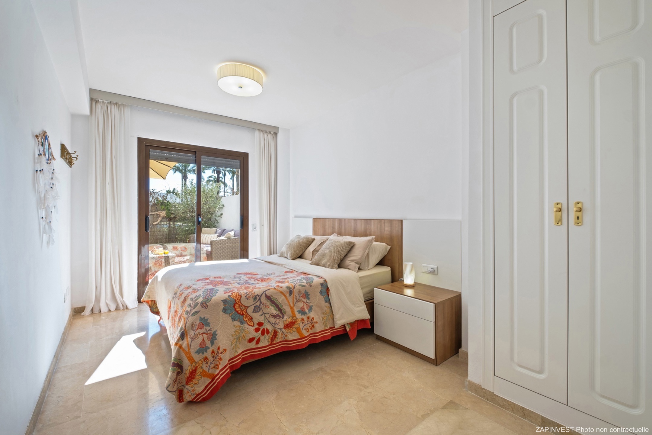 Rez-de-chaussée en bord de mer à La Duquesa, province Malaga, Espagne