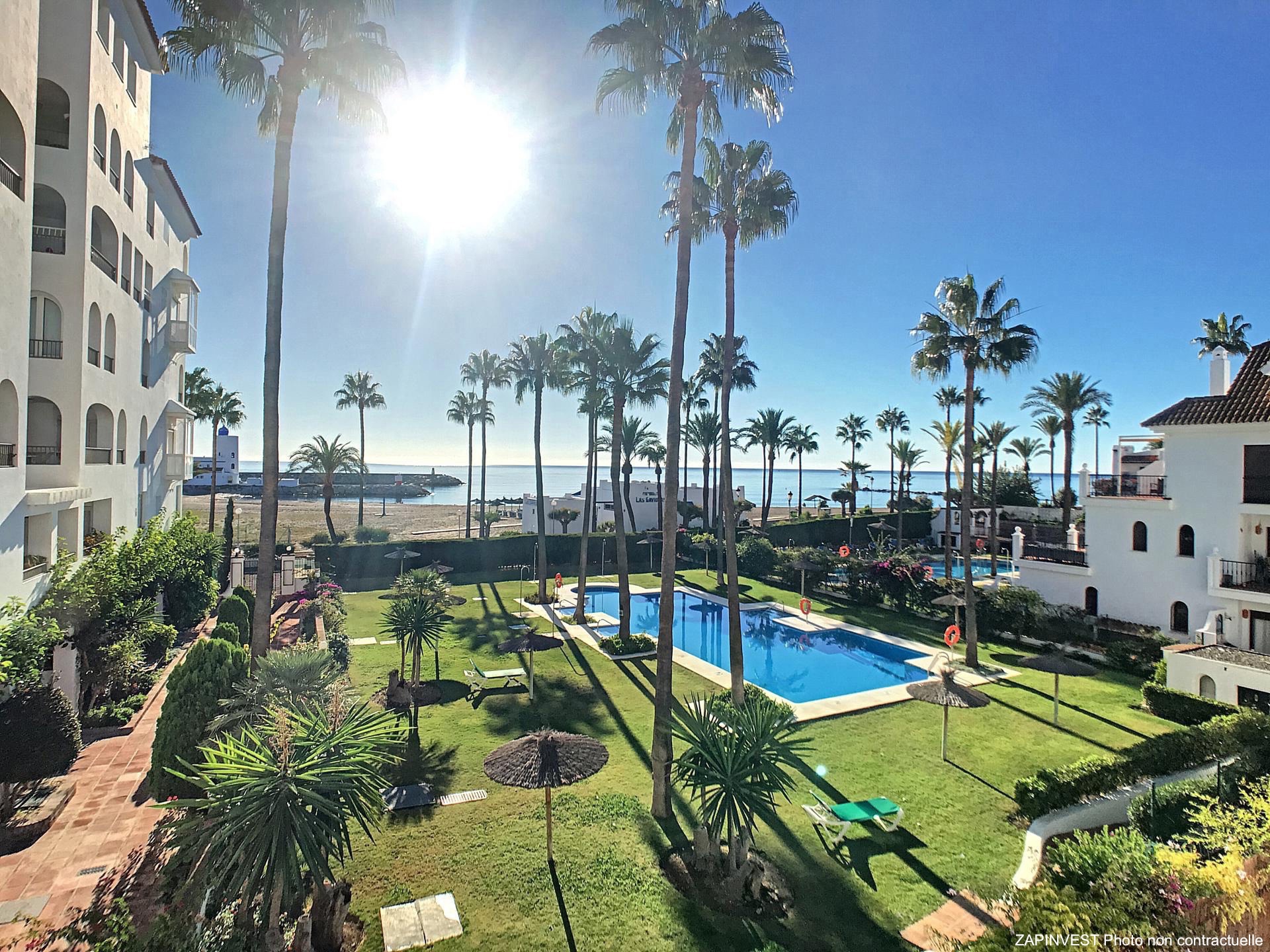 Rez-de-chaussée en bord de mer à La Duquesa, province Malaga, Espagne