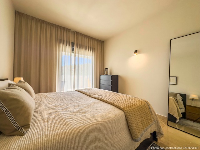 Rez-de-chaussée à Bahia de las Rocas, Manilva - Costa del Sol, Espagne