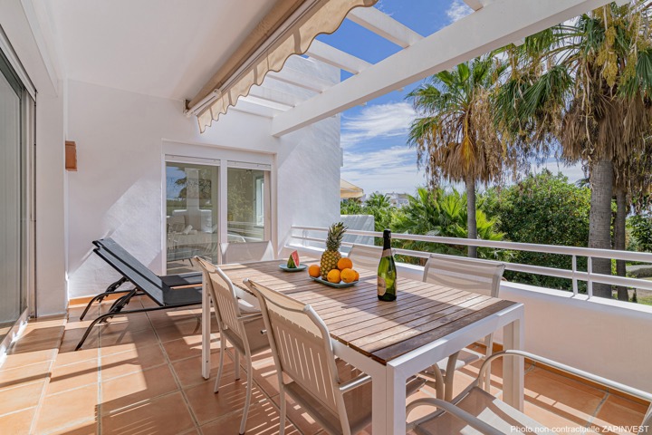 Appartement à Estepona avec des vues sur un magnifique parc et proche du seul et unique lagoon de la région, Espagne